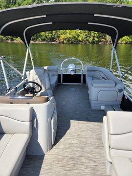 21 Ben interior