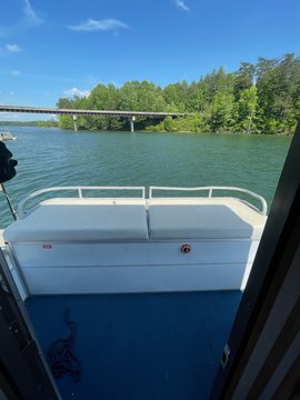 Houseboat porch