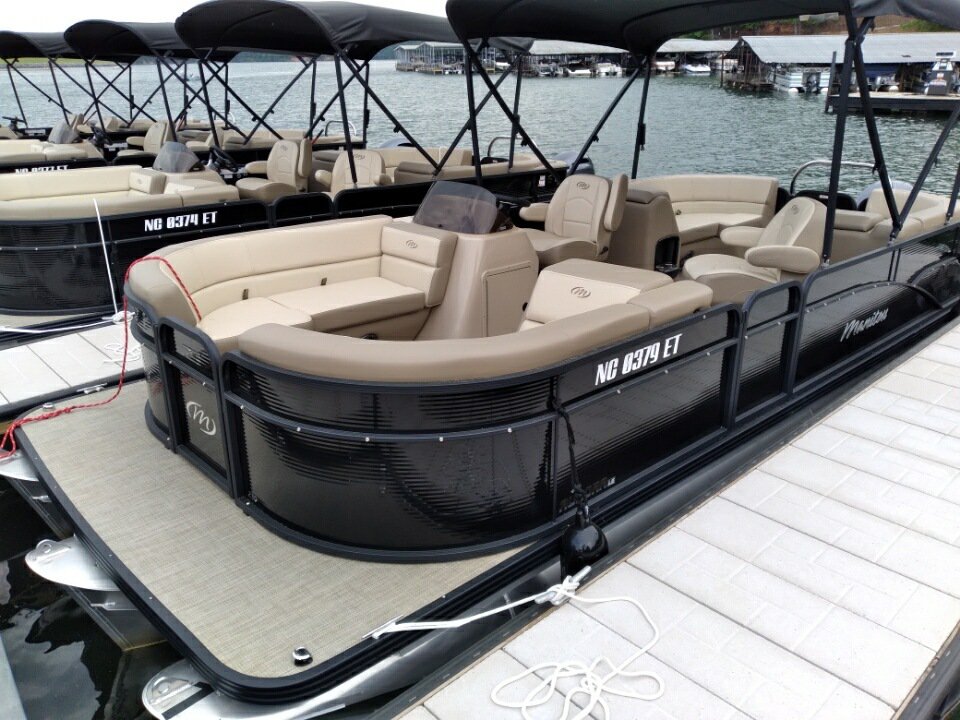 2021 Manitou Tritoon Lake James Boat Rentals